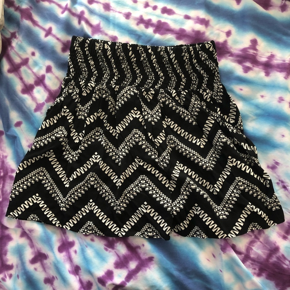 Joe B Patterned Black and White Miniskirt